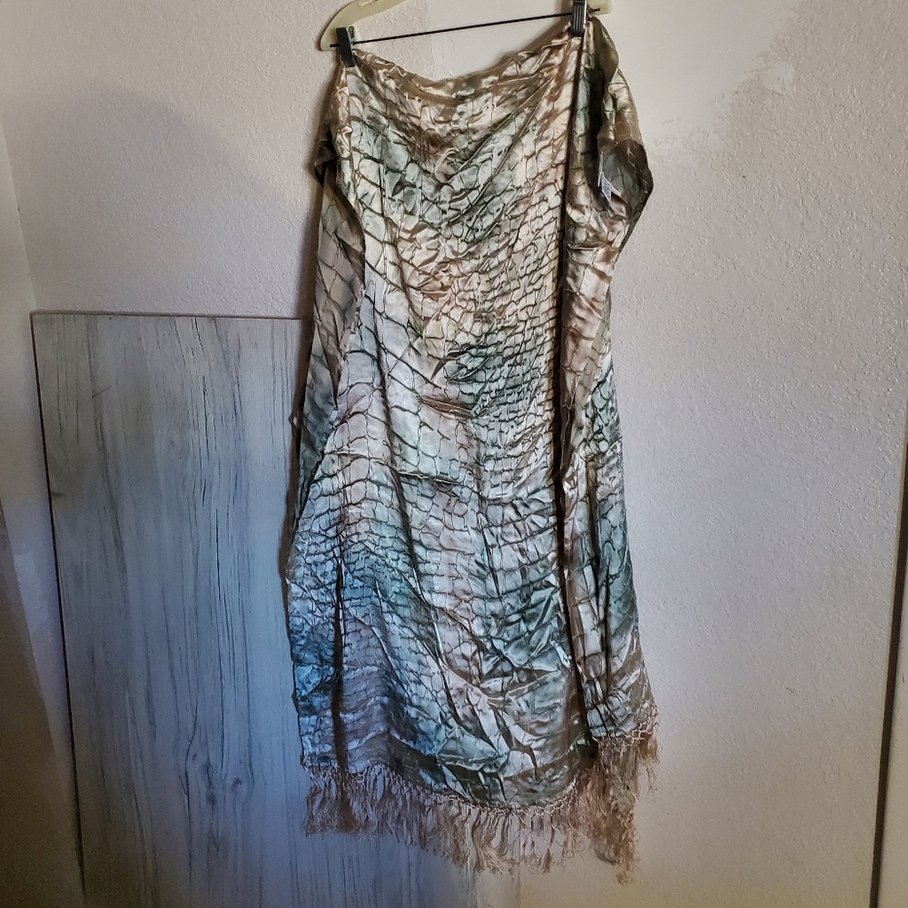 Aliki Yamani Vintage 90s Silk Blend Shimmery Mermaid Shawl Wrap Macrame